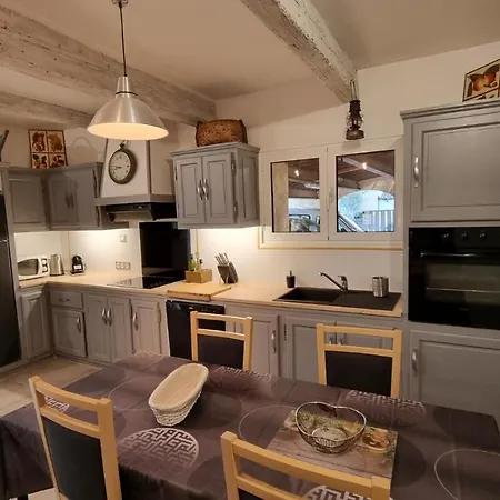 Mas Provencal A Proximite Du Pont Du Gard *